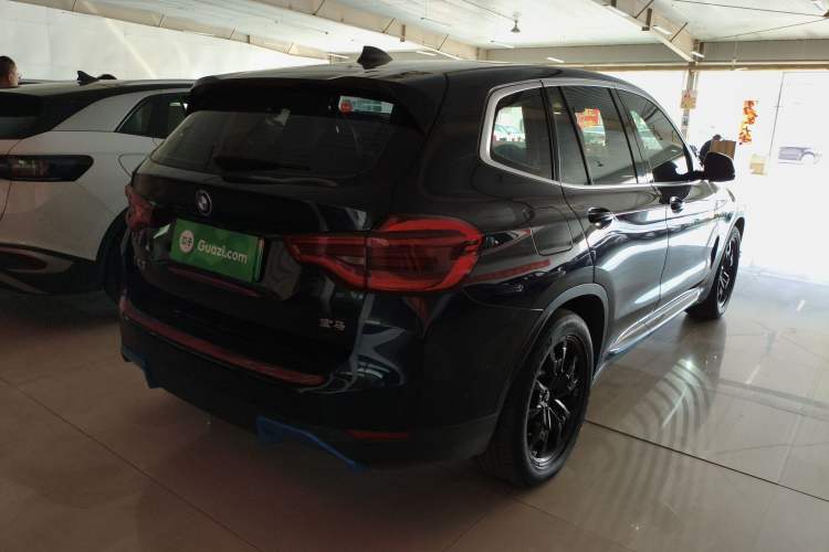 Used BMW iX3 2021 Leading Model

