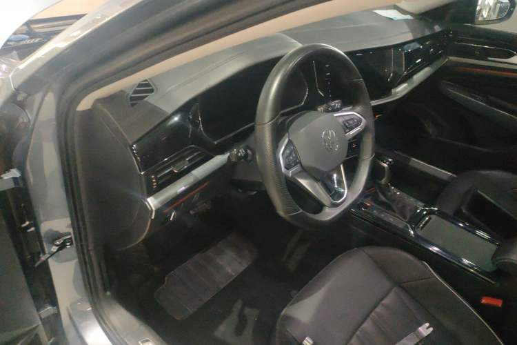 Used Volkswagen Passat 2022 330TSI Starry Luxury Edition
