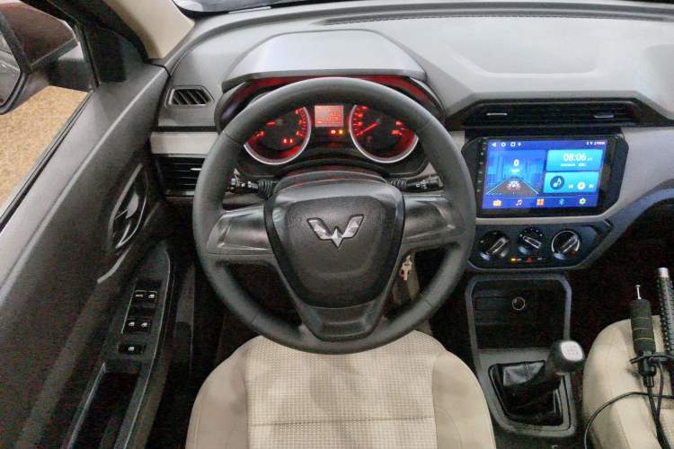 Used Wuling Hongguang 2018 1.5L S Standard Version L2B