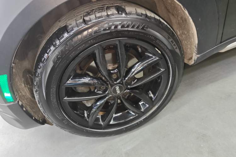 Used MINI Countryman 2014 1.6T COOPER ALL4 Fun Exterior 4