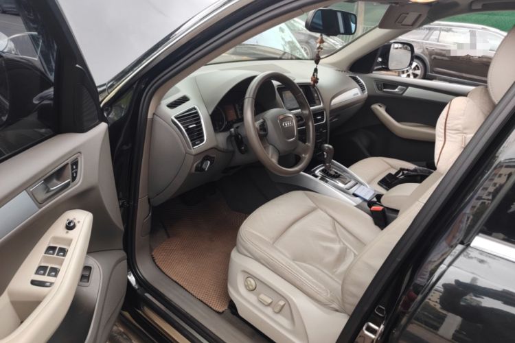 Used Audi Q5 2012 2.0TFSI Technology Model Driver Seat