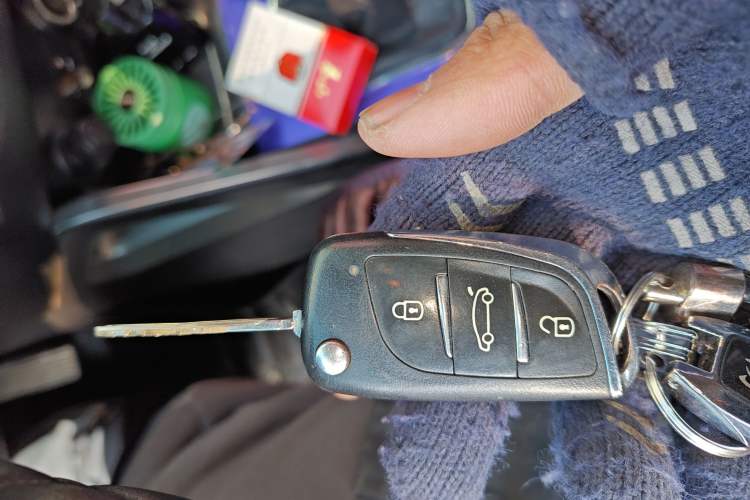 Used Changan CS35 2014 1.6L Manual Luxury Model China IV Standard
