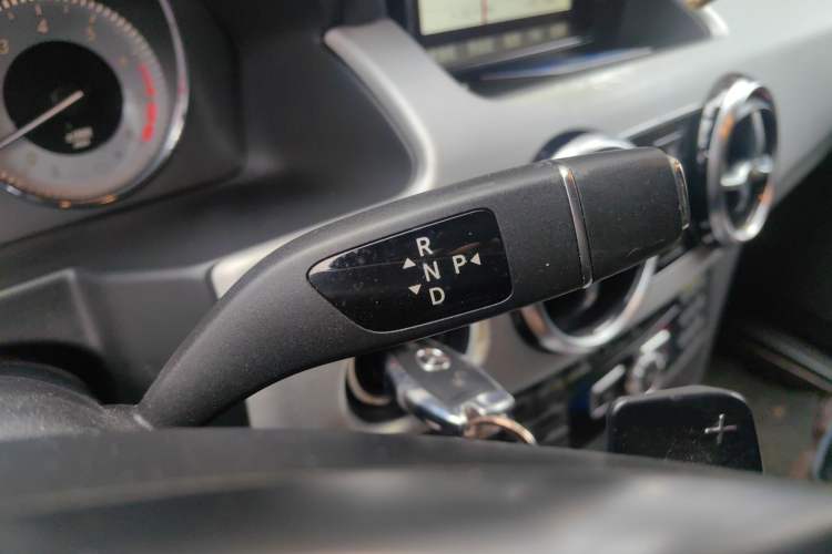 Used Mercedes-Benz GLK-Class 2014 GLK 200 Standard Model