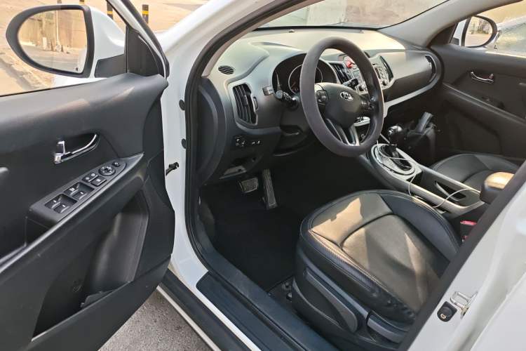 Used Kia Sportage R 2016 2.0L Automatic Two-Wheel Drive GLS Trim
