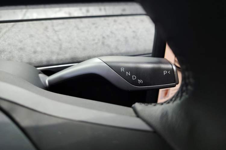 Used Tesla Model Y 2023 Rear-Wheel-Drive Version Gear Lever