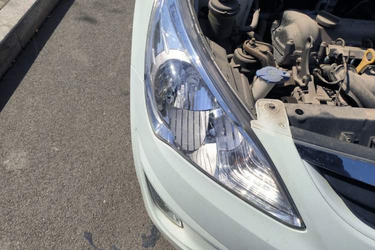 Used Hyundai Verna (older generation) 2010 Sedan 1.4L Automatic Comfort Model GS
