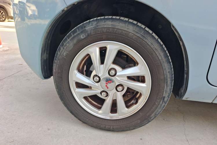 Used Wuling Hongguang MINIEV 2020 Enjoyment Model Lithium Iron Phosphate Left Front Wheel Hub