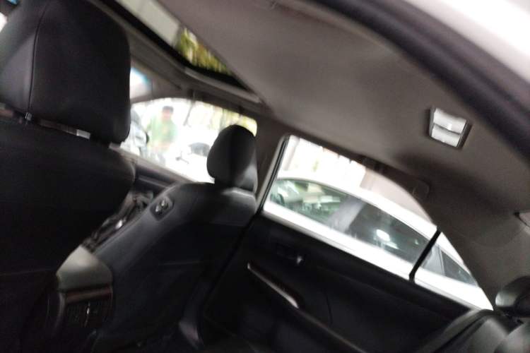 Used Toyota Camry 2015 2.0G Premier Edition