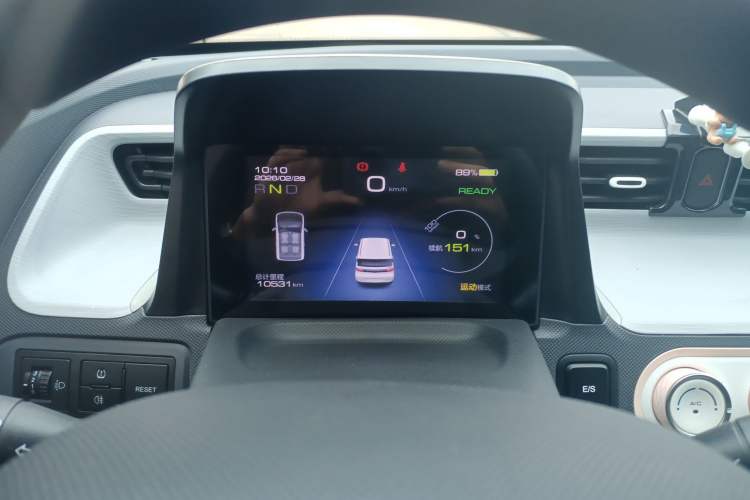 Used Wuling Hongguang MINIEV 2022 Macaron Premium Model – Lithium Iron Phosphate