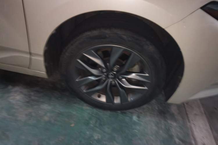 Used Toyota Avalon 2019 2.0L Luxury Edition China VI Standard
