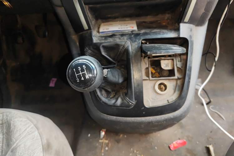 Used Jinbei Express 2017 2.0L Standard Version V19
