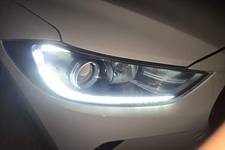 Used Hyundai Elantra (6th Generation / Lingdong) 2016 1.6L Automatic ZhiXuan · Luxury Version
