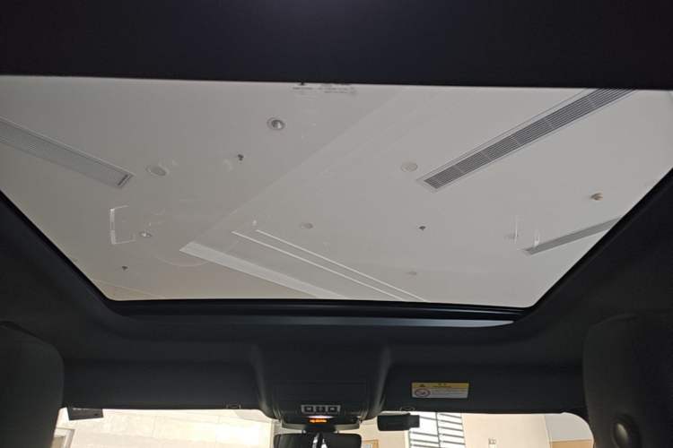 Used Land Rover Discovery 2020 2.0T SE