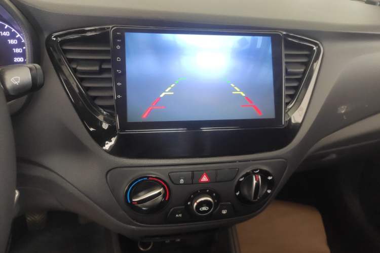 Used Hyundai Verna (new generation) 2016 1.4L Manual Cool Edition GLS Audio And AC Panel