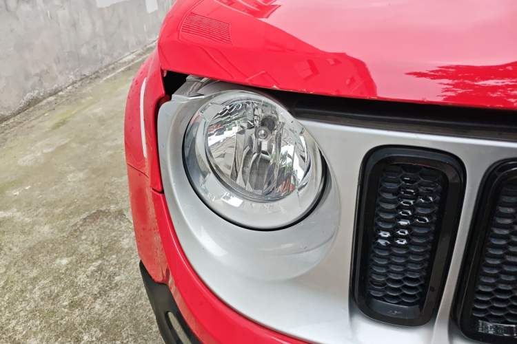 Used Jeep Renegade 2018 Connected Large Screen Version 180TS Automatic Four-Wheel Drive All-Terrain Version
