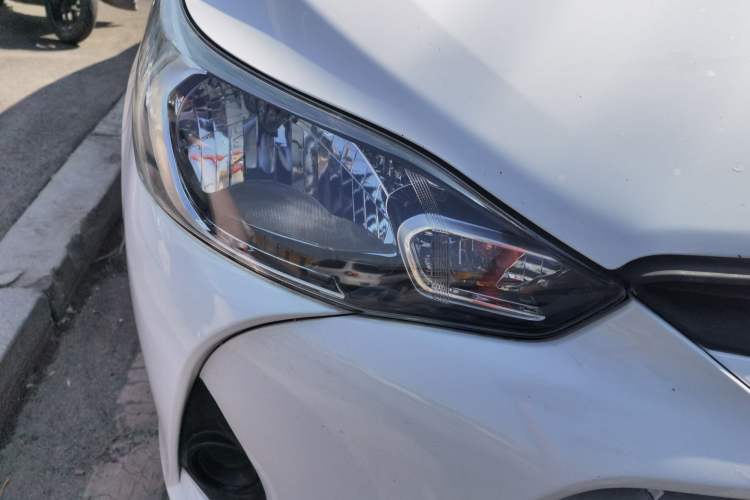 Used Toyota YARiS L Zhi Xiang 2017 1.5E Manual Charm Edition Right Front Headlight