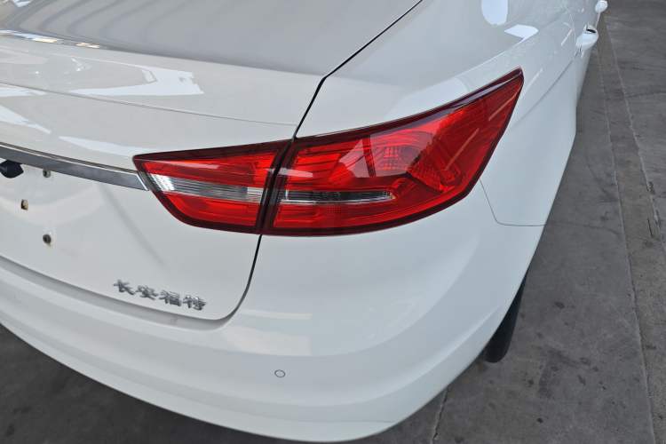 Used Ford Escort 2017 Happiness Edition 1.5L Automatic Fashion Version