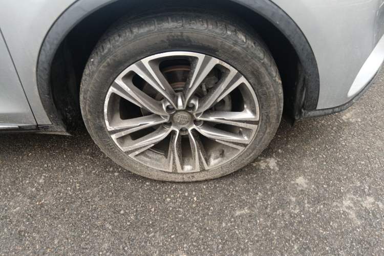 Used BYD Tang 2018 2.0T Automatic SmartConnect Prestige 7-Seater China V Standard Right Front Wheel Hub