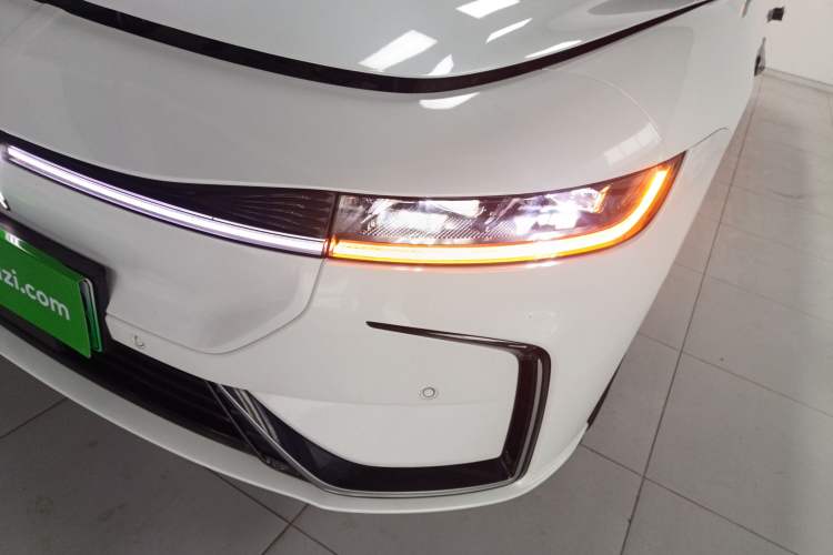 Used VOYAH PASSION 2023 Four-Wheel Drive Standard Edition
