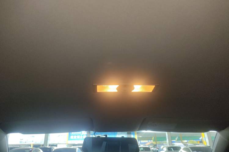 Used Volkswagen Lavida 2017 1.6L Automatic Fashion Edition
