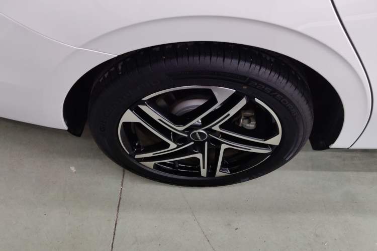 Used Roewe D7 2023 EV 510km Rear-Drive Flagship Edition
