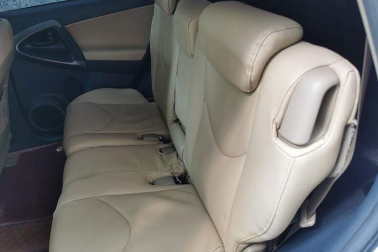 Used Toyota RAV4 2013 Special Edition 2.0L Automatic Classic