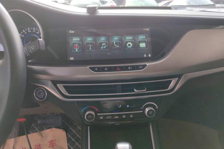 Used CHANGAN Eado 2018 High-Energy Edition 1.6L GDI Automatic Pioneer Model China V Standard
