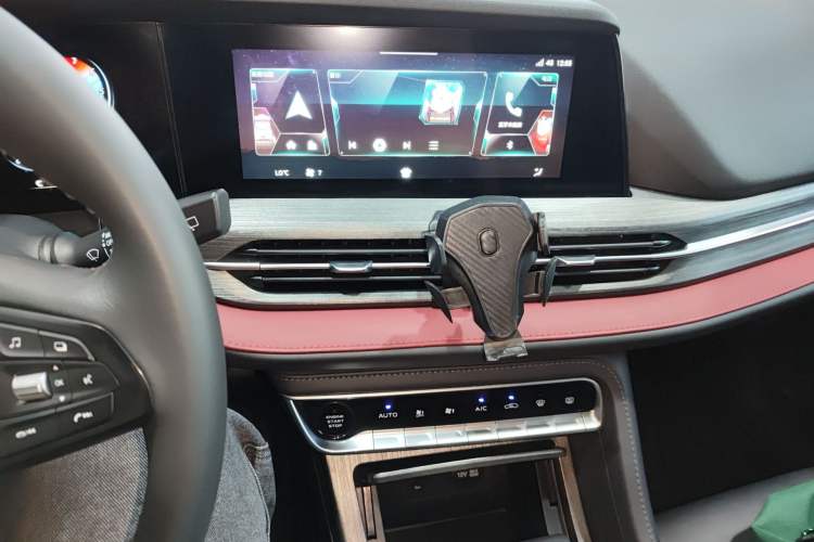 Used CHANGAN CS55PLUS 2020 1.5T Automatic Colorful Model Audio And AC Panel