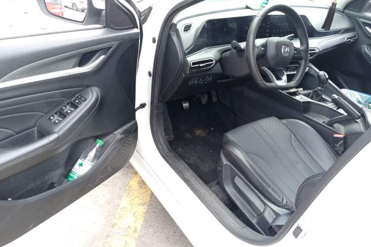 Used CHANGAN Eado 2021 PLUS 1.6L GDI Manual Elite Model