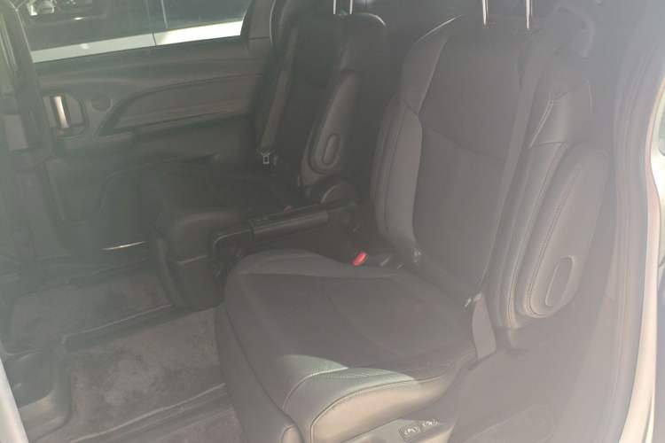 Used Toyota SIENNA 2021 2.5L Hybrid Ultimate Edition