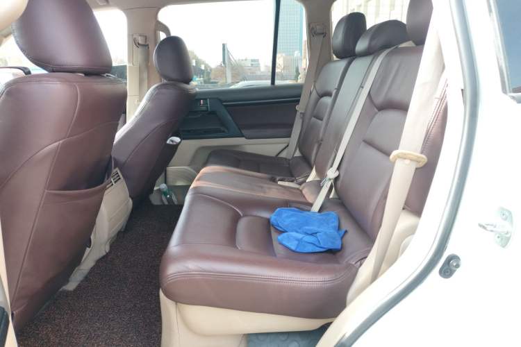 Used Toyota Land Cruiser 