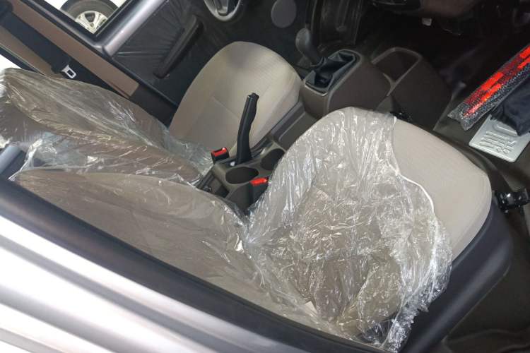 Used Wuling Rongguang S 2023 1.5L Base Version 5/7 Seats
