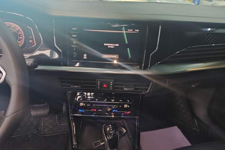 Used Volkswagen Passat 2023 Revised 330TSI Elite Edition Audio And AC Panel