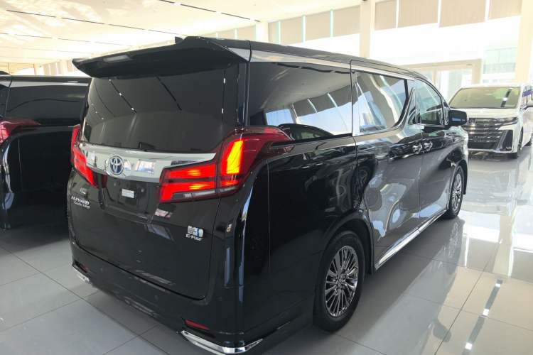 Used Toyota Alphard 2021 Dual-Motor 2.5L Premium Edition