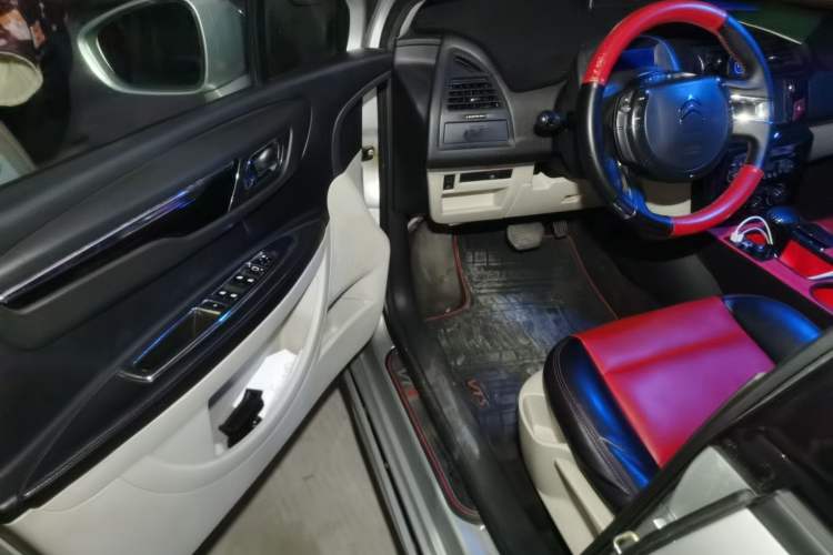 Used Citroen C-Quatre 2014 VTS Version 1.6L Automatic Prestige Model