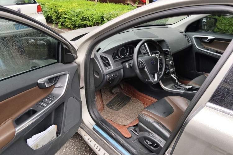 Used Volvo XC60 2016 T5 Smart Version
