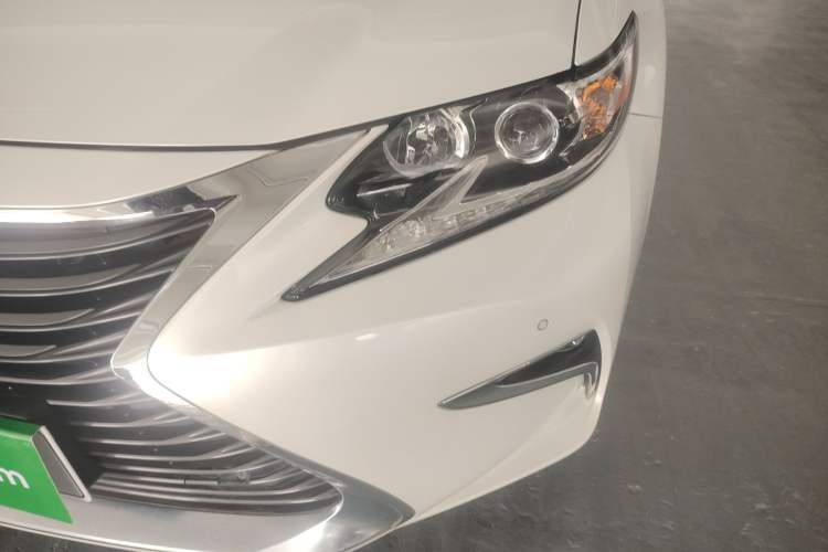 Used Lexus ES 2016 200 Midnight Special Limited Edition