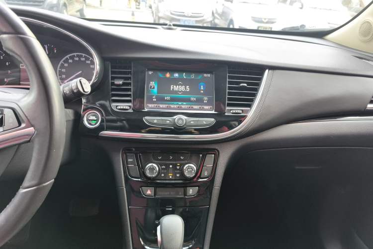 Used Buick Encore 2016 18T Automatic Two-Wheel Drive Urban Elite Model