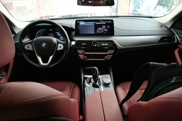 Used BMW 5 Series New Energy 2022 Updated Version 535Le Luxury Package Center Console