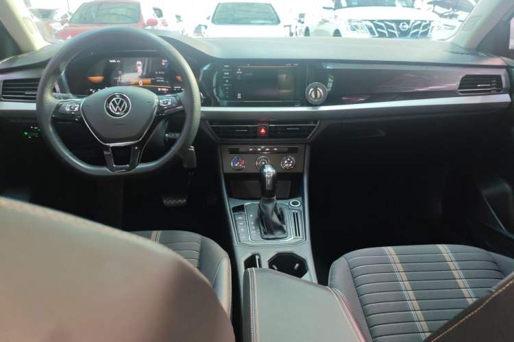 Used Volkswagen Lavida 2021 280TSI DSG Comfort Edition Center Console