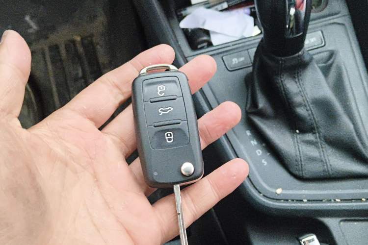 Used Volkswagen Lavida 2017 1.6L Automatic Fashion Edition Vehicle Key