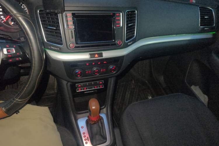 Used Volkswagen Sharan 2016 380TSI Comfort Edition 7-Seater
