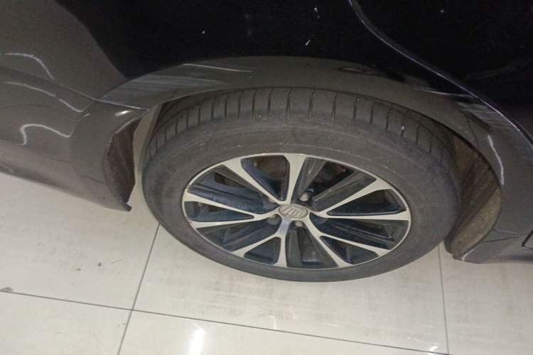 Used Toyota Crown 2018 2.0T Fashion Edition Right Rear Wheel Hub