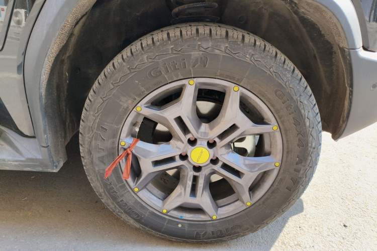 Used JETOUR Traveler 2024 2.0T All-Wheel-Drive CrossPRO+ Entertainment Edition Right Front Wheel Hub