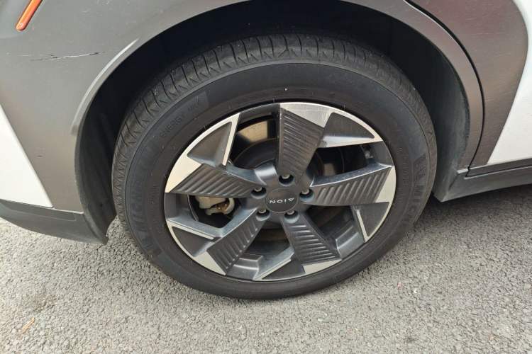 Used AION Y 2021 70 Intelligent Edition