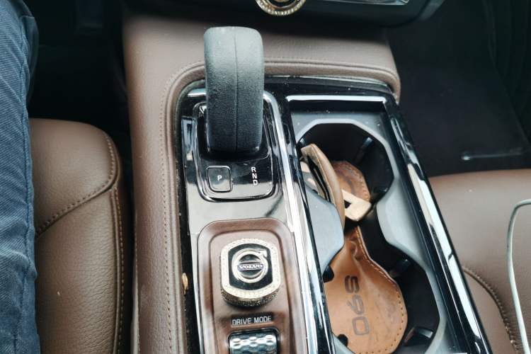 Used Volvo S90 New Energy 2021 T8 eDrive Hybrid Zhiyi Luxury Edition