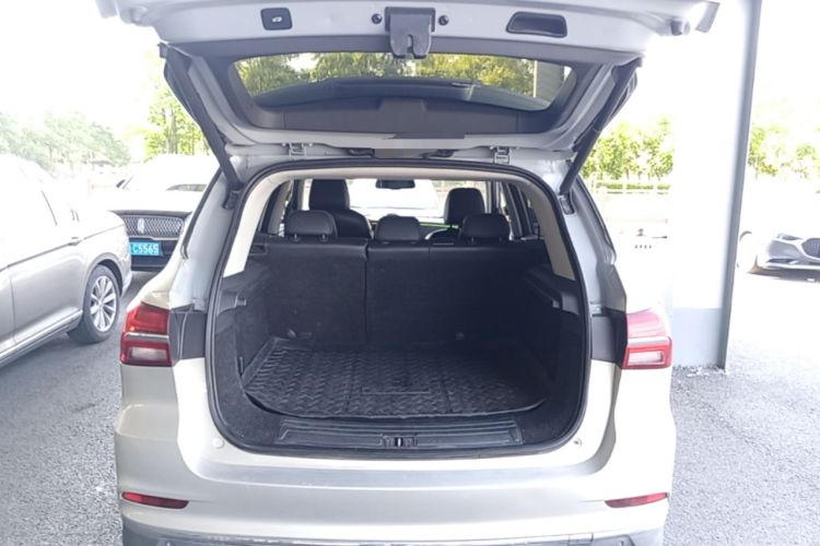 Used Roewe RX5 New Energy 2017 eRX5 50T Hybrid Connected Prestige Flagship Edition
