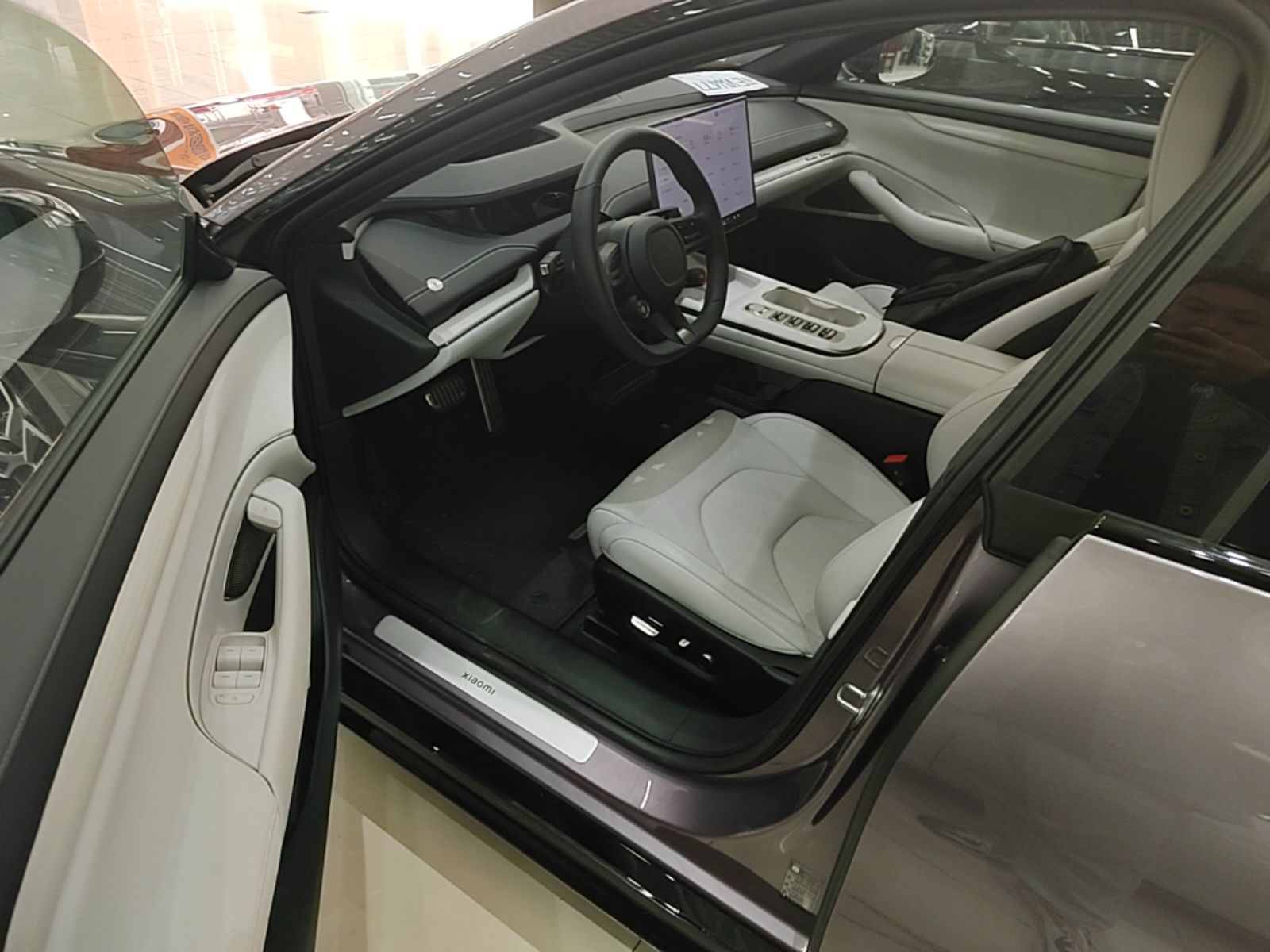 Xiaomi Auto SU7 2024 Four-Wheel-Drive Max Founder's Edition — снимка 18
