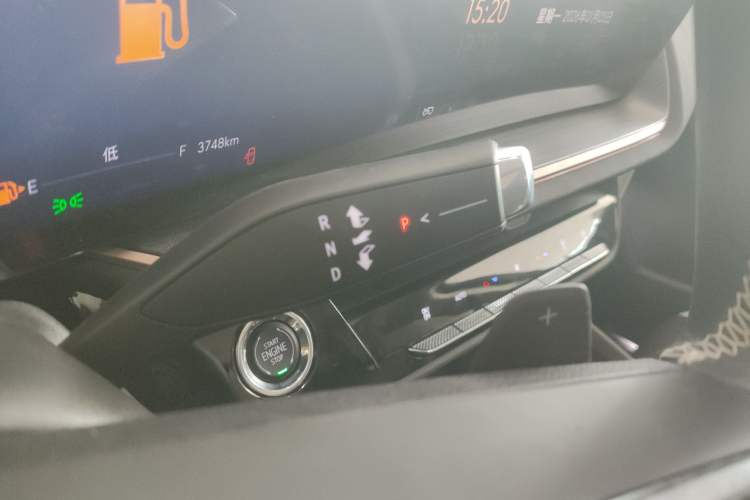 Used Buick Envision 2024 Encore S 25T Ignite Black Style Edition Gear Lever