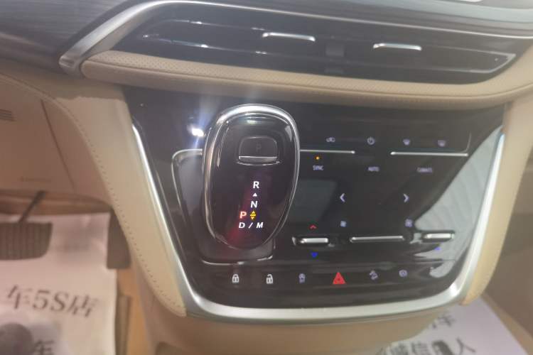 Used Buick GL8 2020 ES Land Cruiser 653T Flagship Model Gear Lever